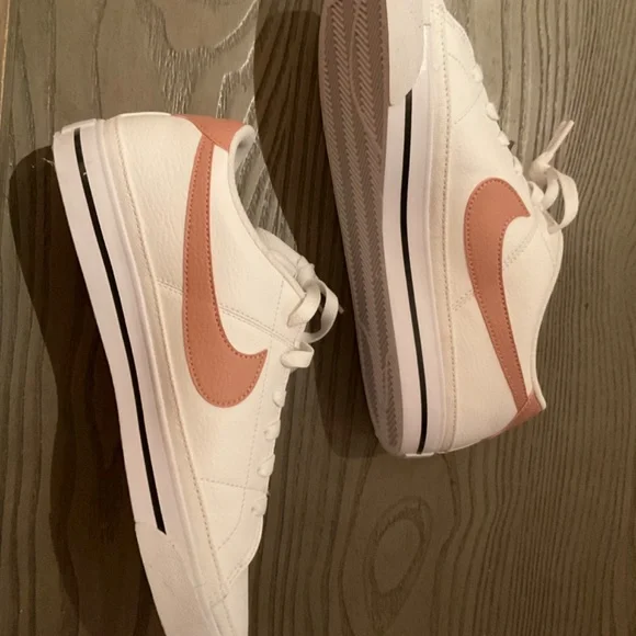 NEW Nike Court Legacy Shoes, size 10 RARE - Picture 2 of 12